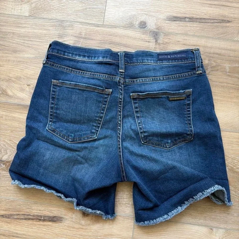 Rock & Republic Bumpershoot Dark Denim Jean Shorts Size 10 Mid Rise 6